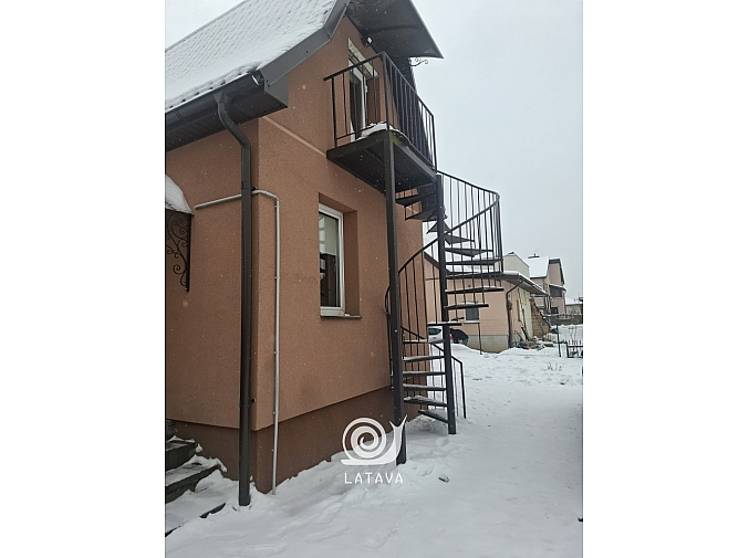 erdvi-namo-dalis-su-atskiru-iejimu-ramuciuose-80-kv-m-1