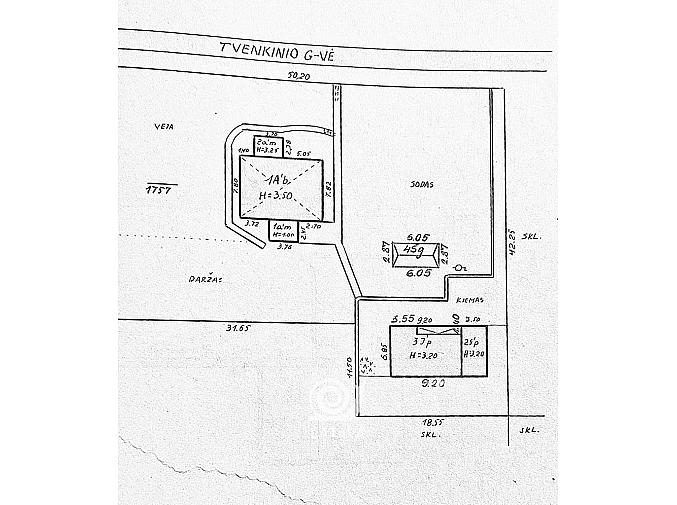 tvarkingas-jaukus-ir-priziuretas-namas-klausuciuose-su-vaizdu-i-tvenkini-17